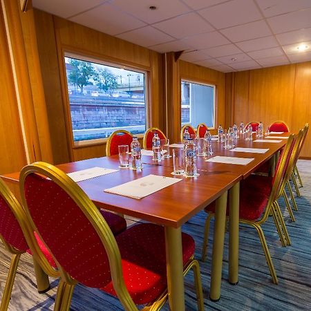 Onriver Hotels - Grand Jules Budapest Esterno foto