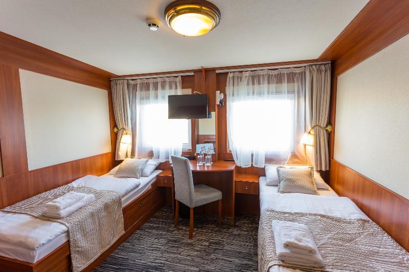 Onriver Hotels - Grand Jules Budapest Esterno foto